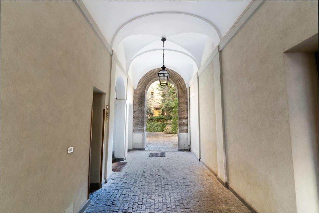 Quiet Trevi Fountain Apartment With Patio And Backyard Roma Exterior foto